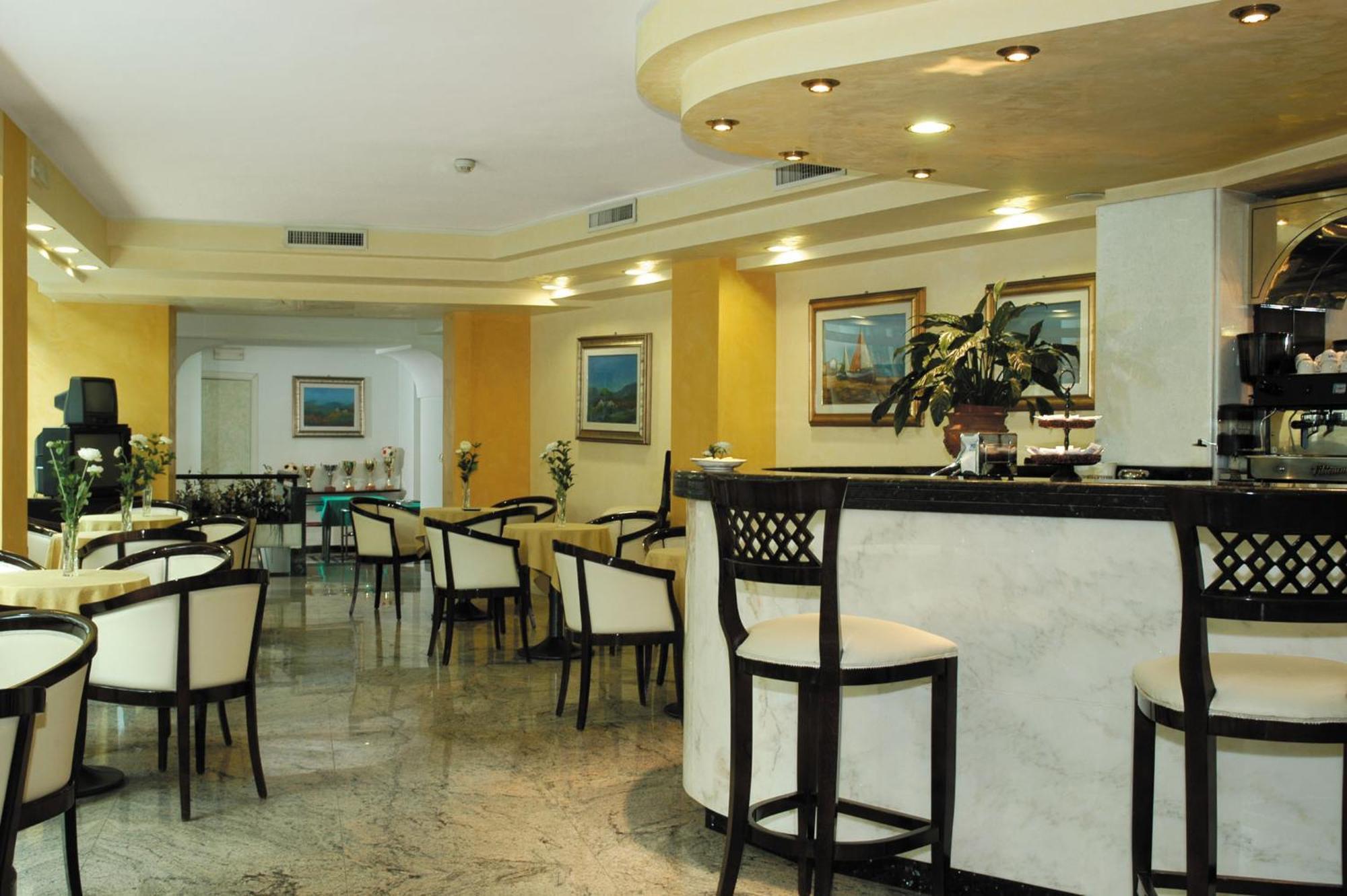Hotel Borgo Marina Rodi Garganico Esterno foto