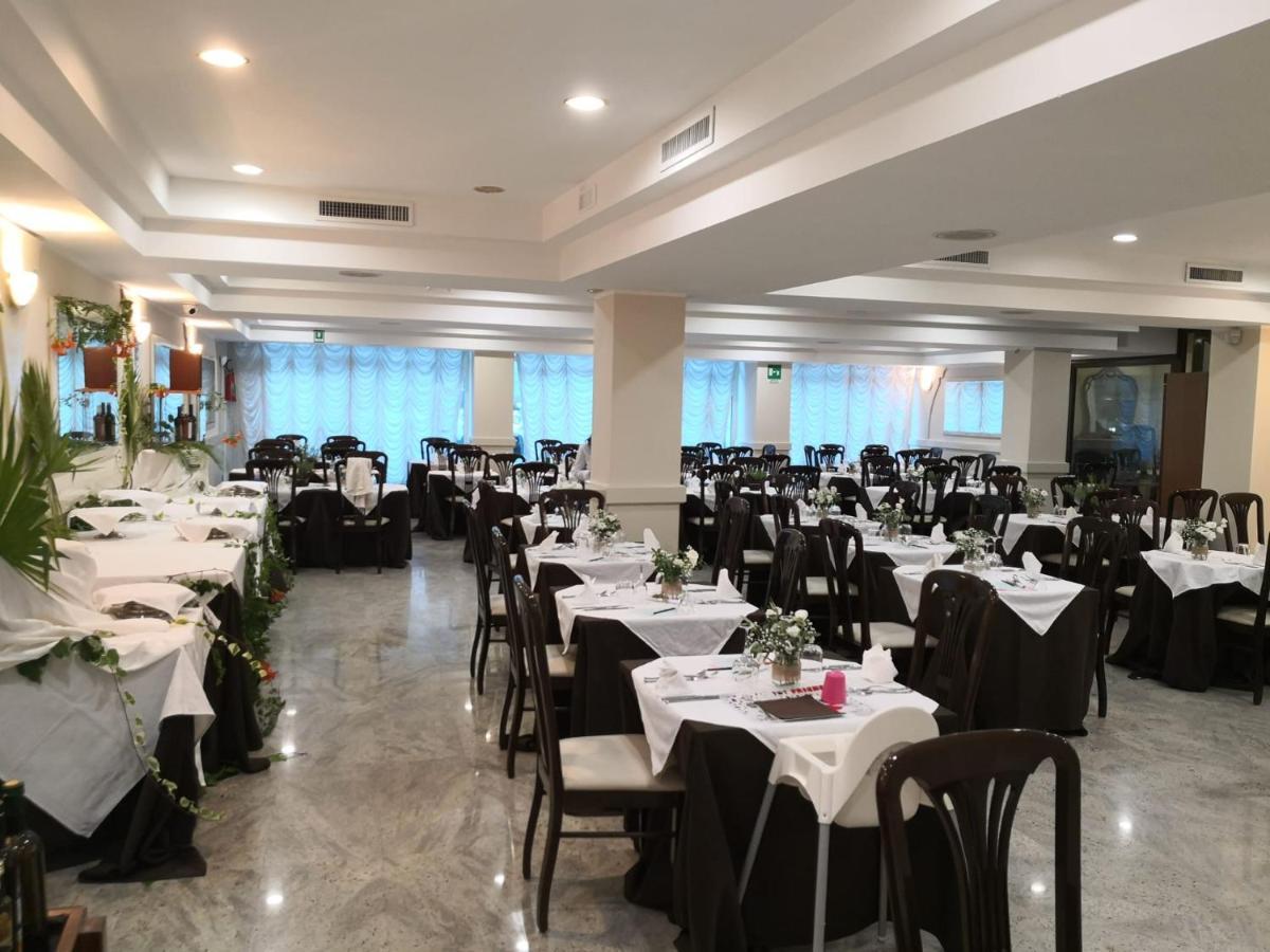 Hotel Borgo Marina Rodi Garganico Esterno foto